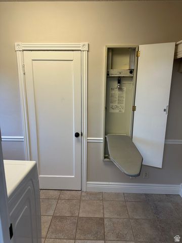 571 E BEN LOMOND AVE, South Ogden, UT 84403