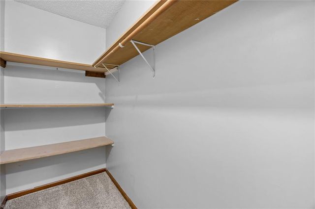 1041 Rolling Point CT, Virginia Beach, VA 23456