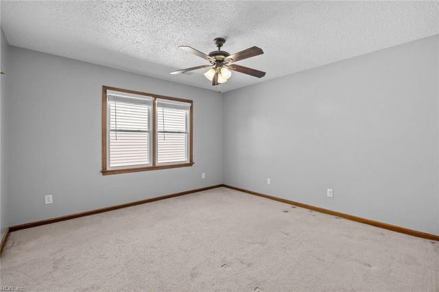 1041 Rolling Point CT, Virginia Beach, VA 23456