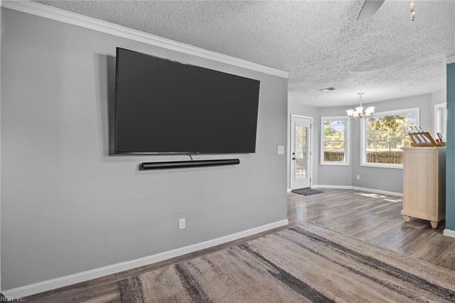 1041 Rolling Point CT, Virginia Beach, VA 23456