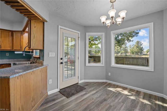 1041 Rolling Point CT, Virginia Beach, VA 23456