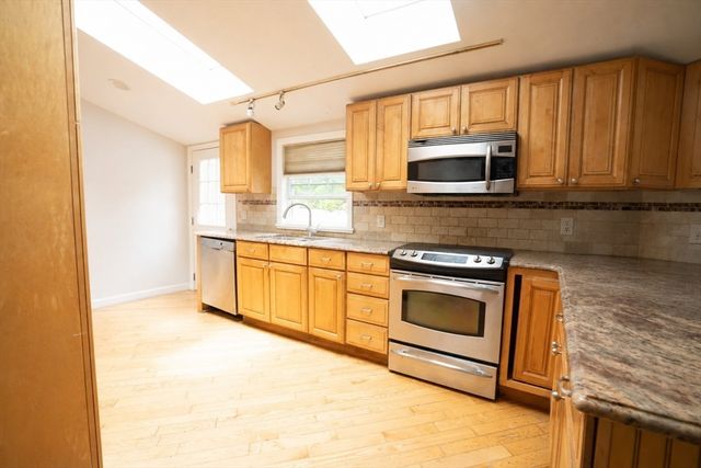 16 Richard Ave, Sudbury, MA 01776