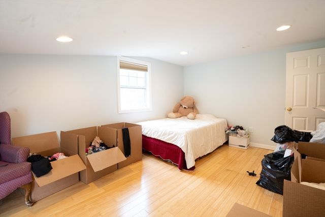 16 Richard Ave, Sudbury, MA 01776