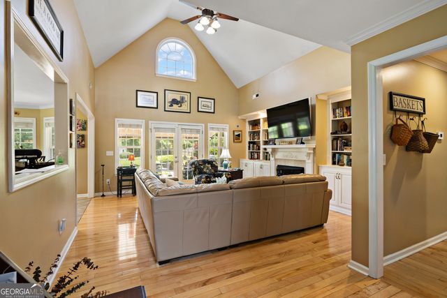 1 Ferry Crossing Drive SE, Rome, GA 30161