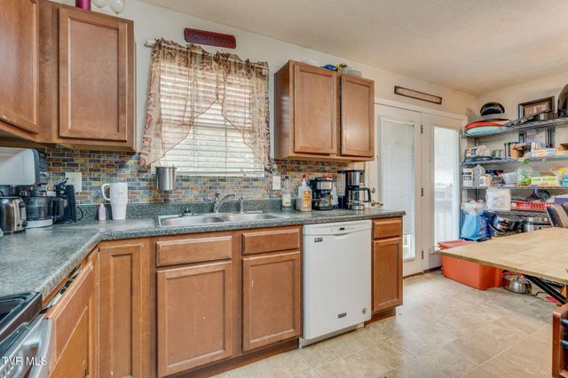 1000 Faye Street, Kingsport, TN 37660