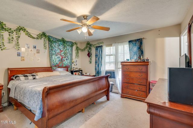 1000 Faye Street, Kingsport, TN 37660