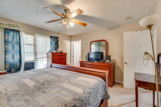 1000 Faye Street, Kingsport, TN 37660