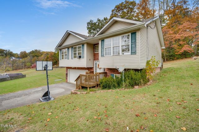 1000 Faye Street, Kingsport, TN 37660