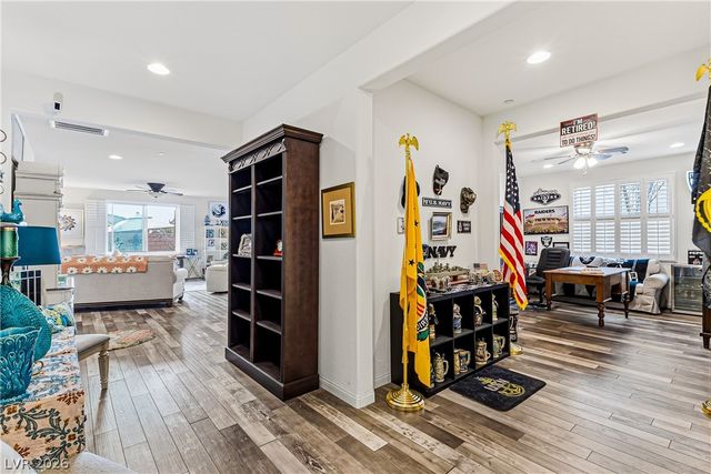 488 Cadence View Way, Henderson, NV 89011