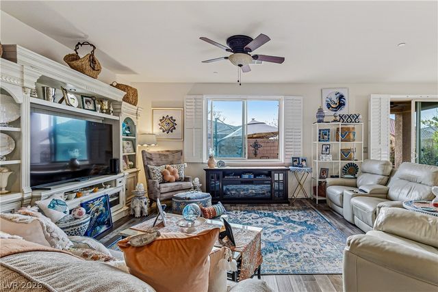 488 Cadence View Way, Henderson, NV 89011