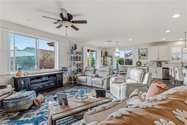 488 Cadence View Way, Henderson, NV 89011