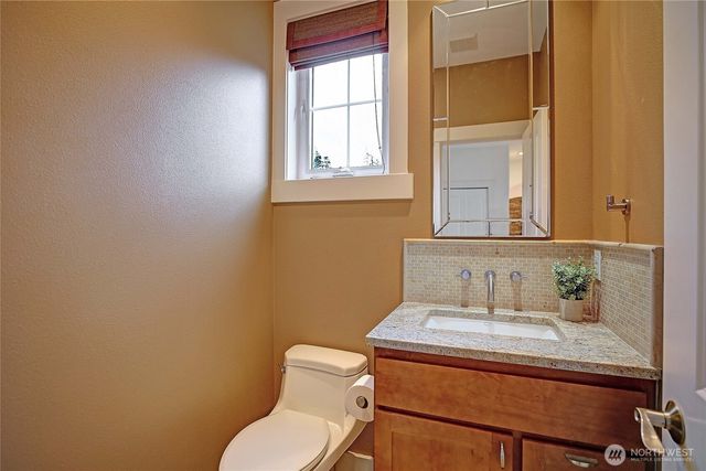 902 Madrona Beach Road, Camano Island, WA 98282