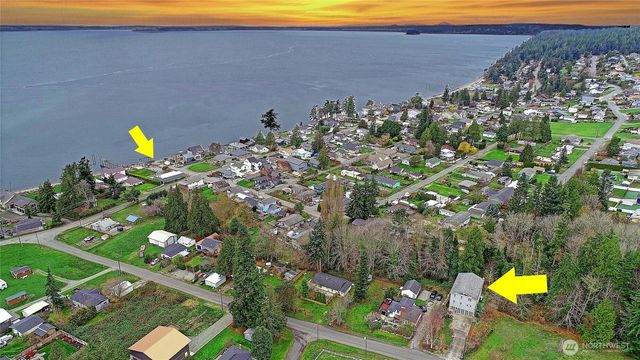 902 Madrona Beach Road, Camano Island, WA 98282
