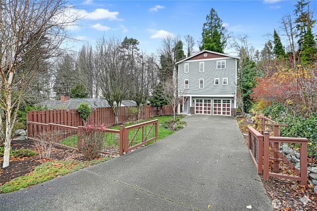 902 Madrona Beach Road, Camano Island, WA 98282