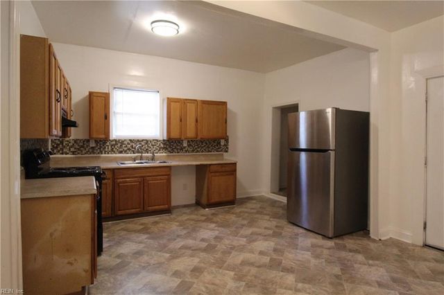 1035 23rd ST, Newport News, VA 23607