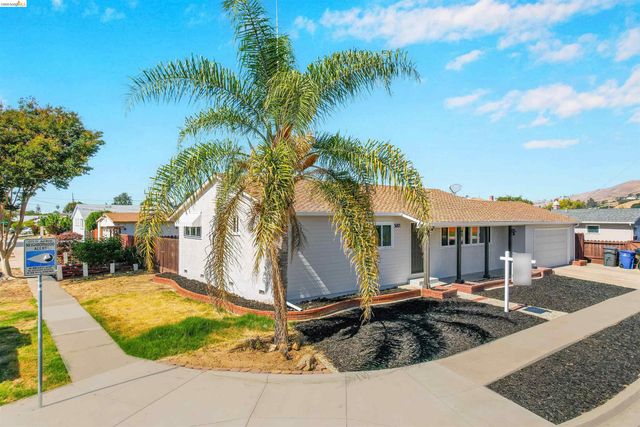 31871 Kennet St, Hayward, CA 94544