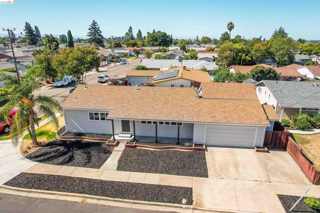 31871 Kennet St, Hayward, CA 94544