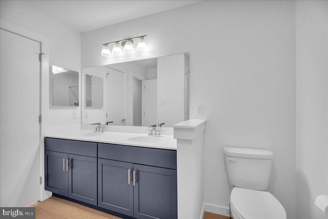 904 RIVERPLACE DR, Conshohocken, PA 19428