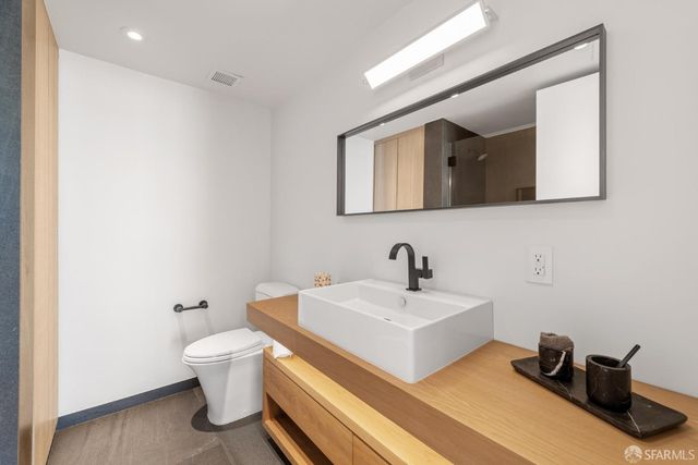 1998 Broadway Street 805, San Francisco, CA 94109