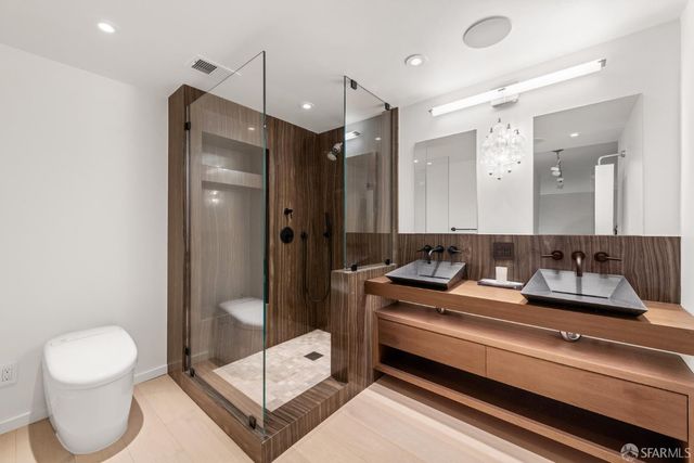 1998 Broadway Street 805, San Francisco, CA 94109