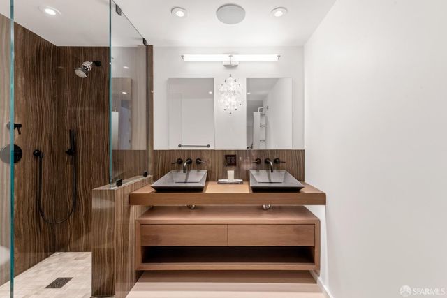 1998 Broadway Street 805, San Francisco, CA 94109