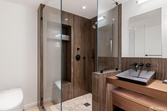 1998 Broadway Street 805, San Francisco, CA 94109