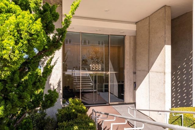 1998 Broadway Street 805, San Francisco, CA 94109