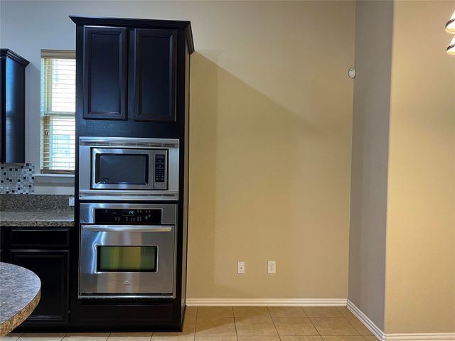 5104 Kestrel Drive, Mesquite, TX 75181