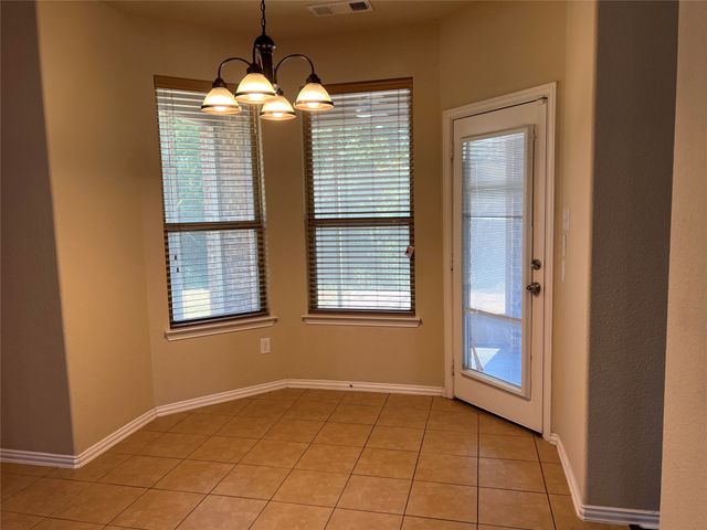 5104 Kestrel Drive, Mesquite, TX 75181