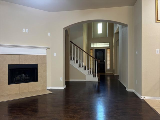 5104 Kestrel Drive, Mesquite, TX 75181