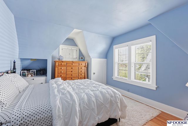 323 S 51 Avenue, Omaha, NE 68132