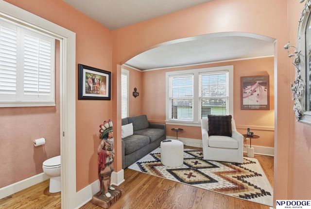 323 S 51 Avenue, Omaha, NE 68132