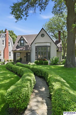 323 S 51 Avenue, Omaha, NE 68132