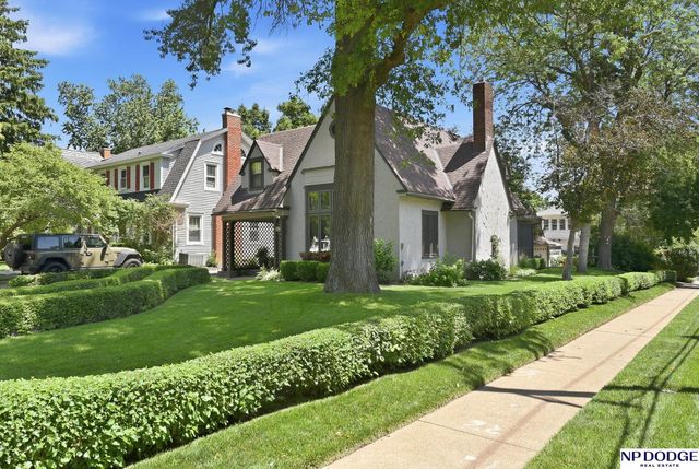 323 S 51 Avenue, Omaha, NE 68132