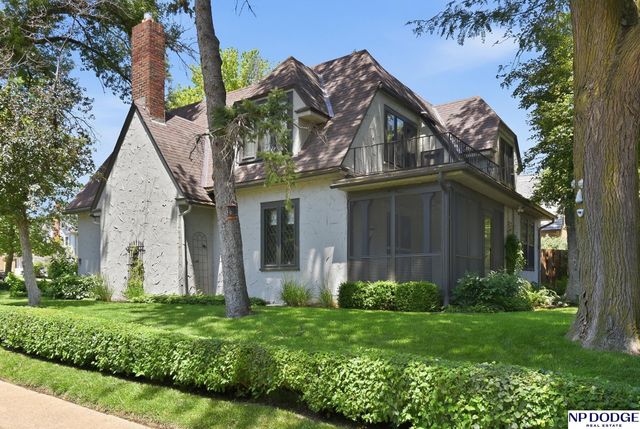 323 S 51 Avenue, Omaha, NE 68132
