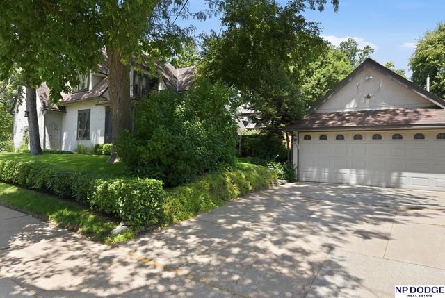 323 S 51 Avenue, Omaha, NE 68132