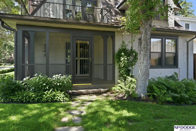 323 S 51 Avenue, Omaha, NE 68132