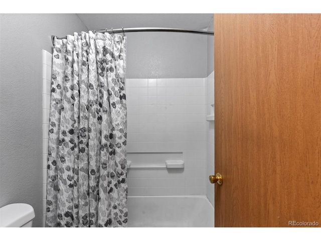 23317 E Saratoga Cir, Aurora, CO 80016