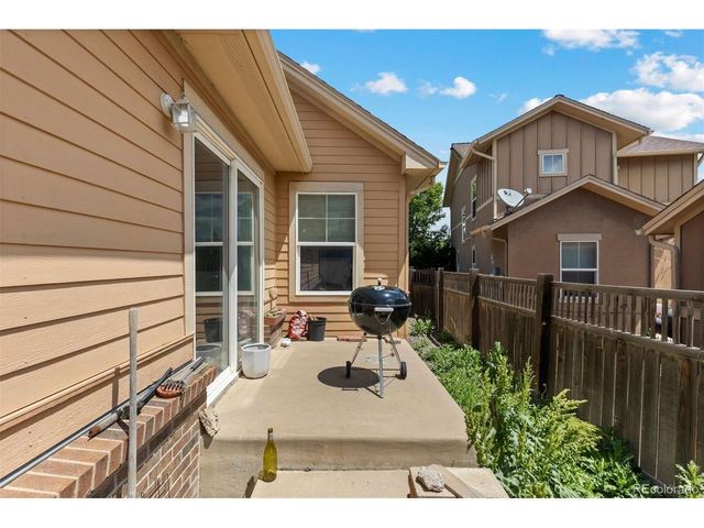23317 E Saratoga Cir, Aurora, CO 80016