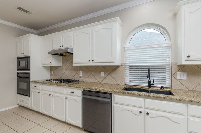 12612 Excelsior Lane, Fort Worth, TX 76244
