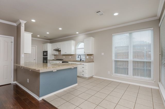 12612 Excelsior Lane, Fort Worth, TX 76244