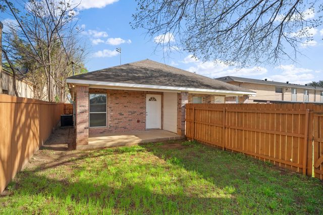 316 E 4th Street A, Arlington, TX 76010