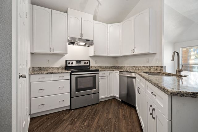 316 E 4th Street A, Arlington, TX 76010