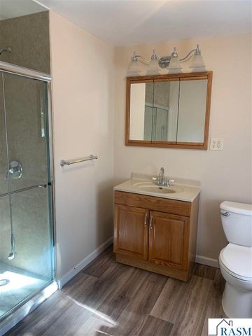 701 Nicollet Avenue, North Mankato, MN 56003