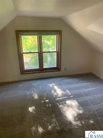 701 Nicollet Avenue, North Mankato, MN 56003