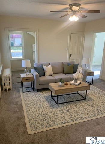 701 Nicollet Avenue, North Mankato, MN 56003