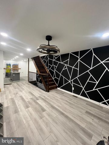 2145 N DOVER ST, Philadelphia, PA 19121