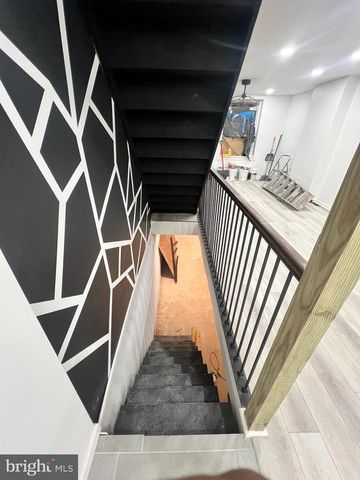 2145 N DOVER ST, Philadelphia, PA 19121