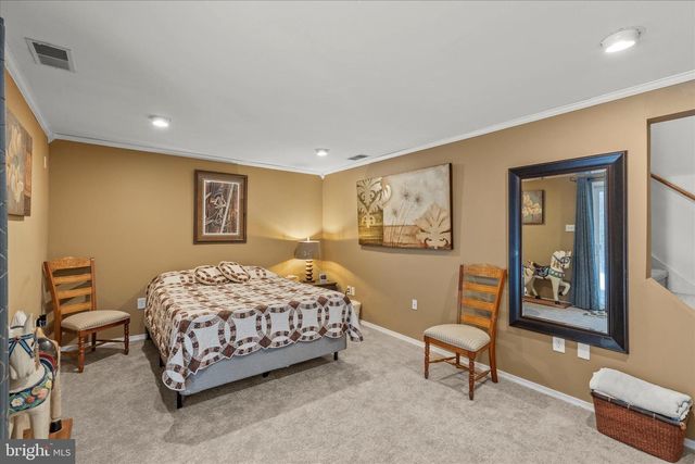 6 PERSIAN LILAC DR, Etters, PA 17319