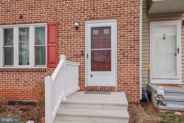 6 PERSIAN LILAC DR, Etters, PA 17319